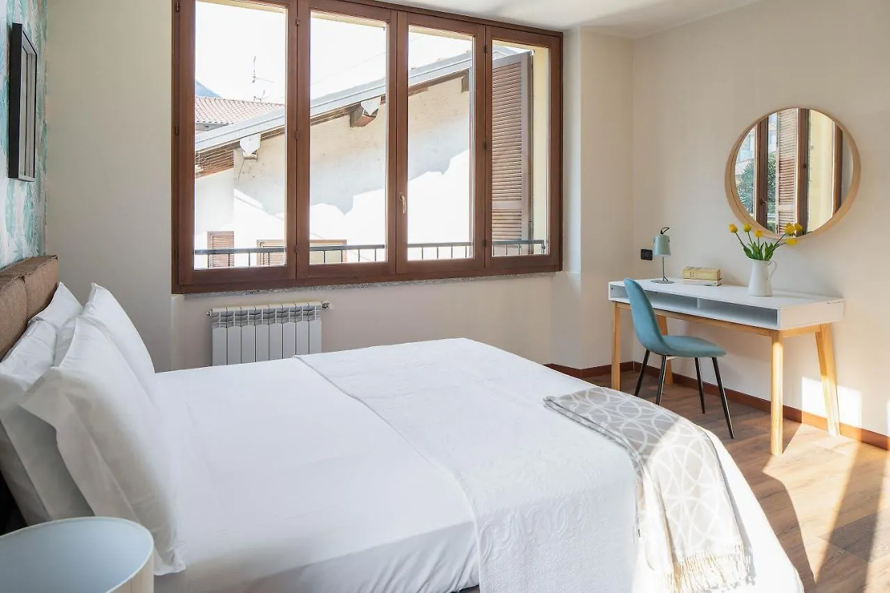 Brother'S Como Lake Suite Acquaseria
