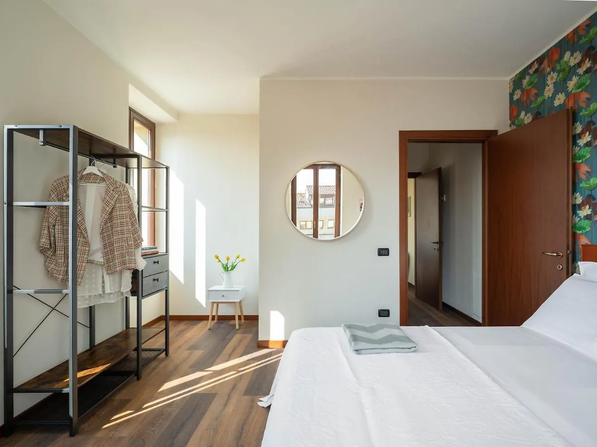 Brother'S Como Lake Suite Acquaseria 0*,
